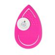 Makiažo kempinėlių valiklis BeautyBlender Keep It Clean, rinkinį sudaro: guminis valymo padėkliukas-pirštinė ir muiliukas +dovana Previa kosmetikos priemonė Online Sale